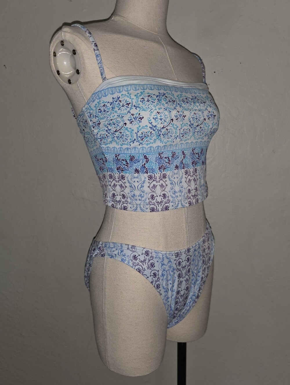 Vintage Rebel Beach 1990s Crop Cami Tank Top High Top Rise Bottom  Floral Bikini